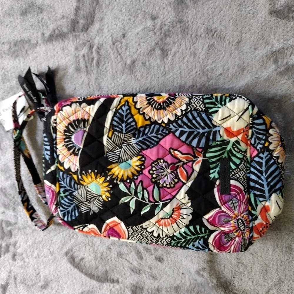 VERA BRADLEY NWT Lunch Bunch lunchbox Kauai Floral